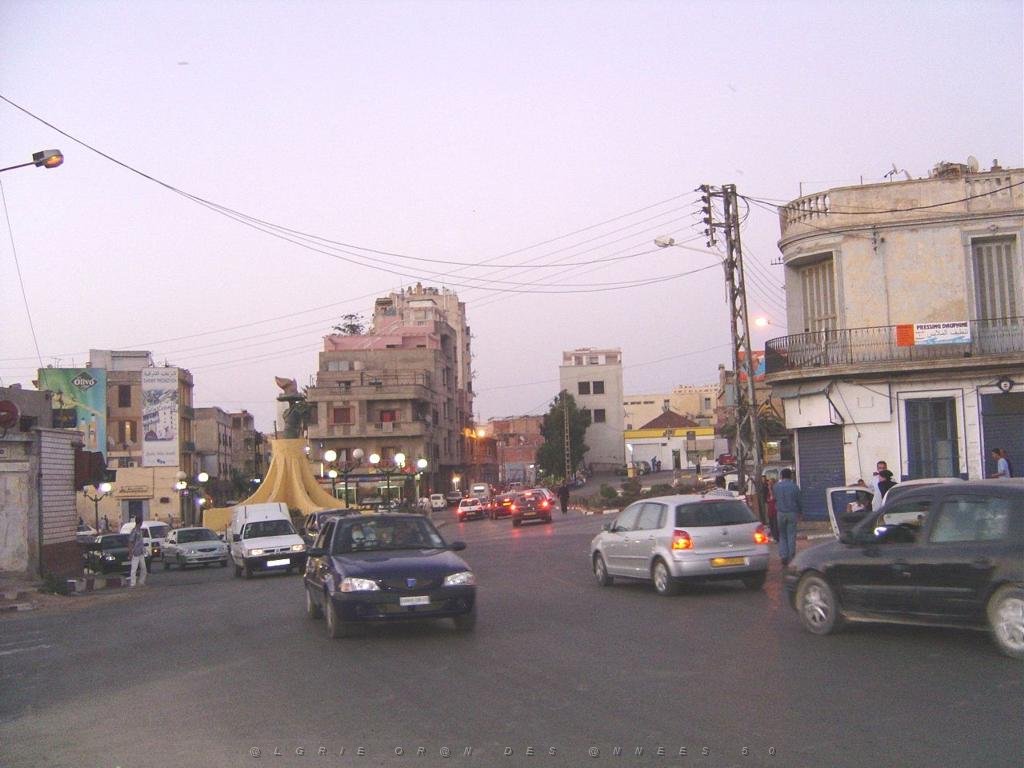 ORAN Voyage Juillet 2005 la place Gambetta.JPG